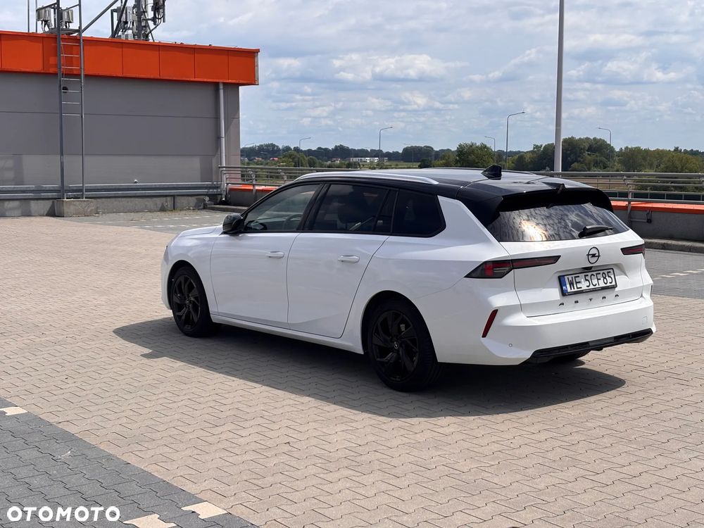 Opel Astra 1.2 T GS S&S - 4