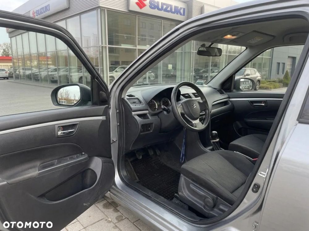 Suzuki Swift - 2