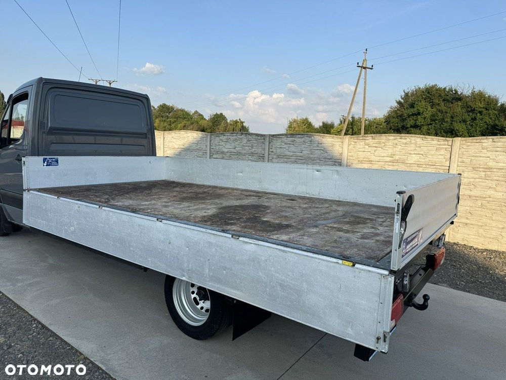 Mercedes-Benz Sprinter - 8