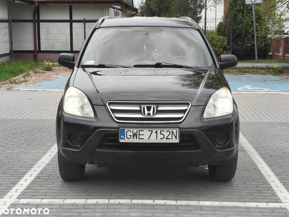Honda CR-V 2.0 LS High - 35
