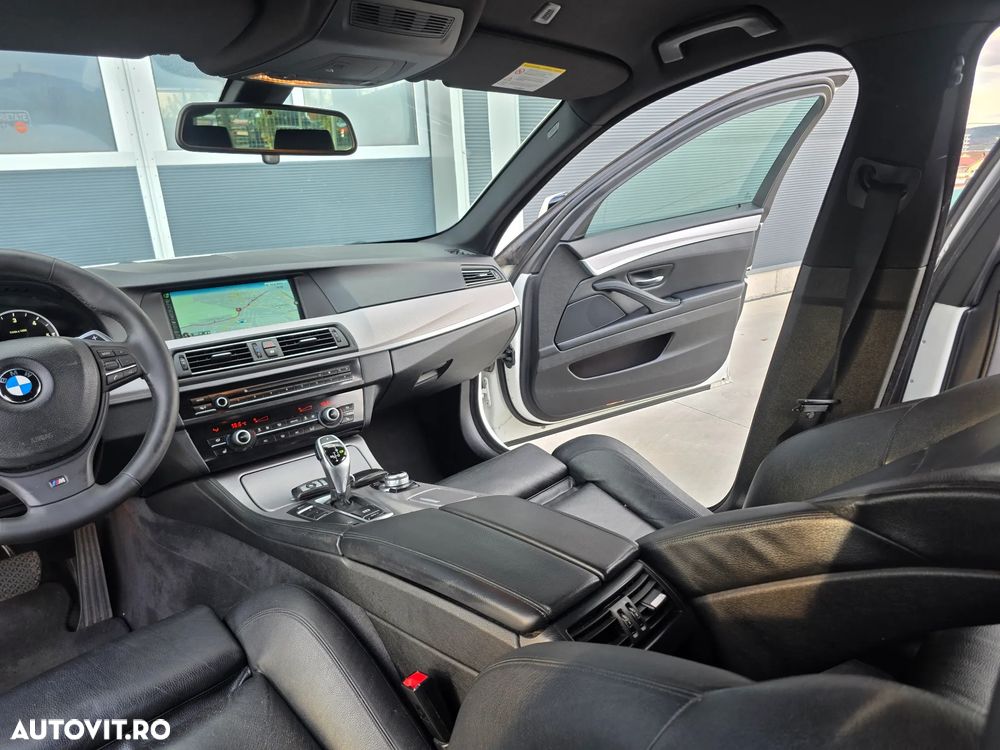 BMW Seria 5 520d Touring Sport-Aut. - 24