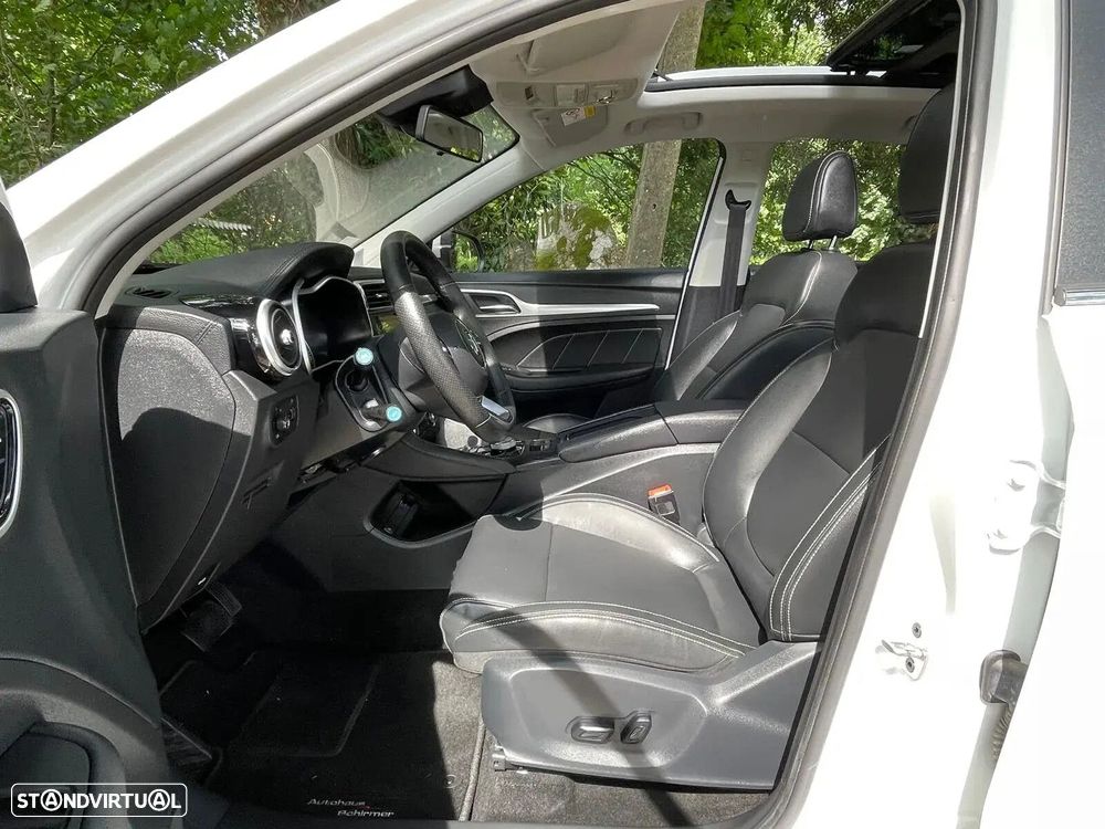 MG ZS Maximal Luxury - 22