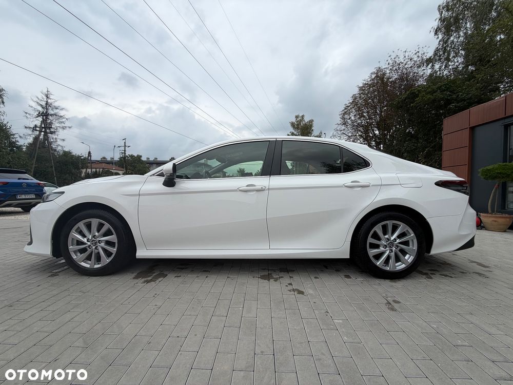 Toyota Camry 2.5 Hybrid Comfort CVT - 3
