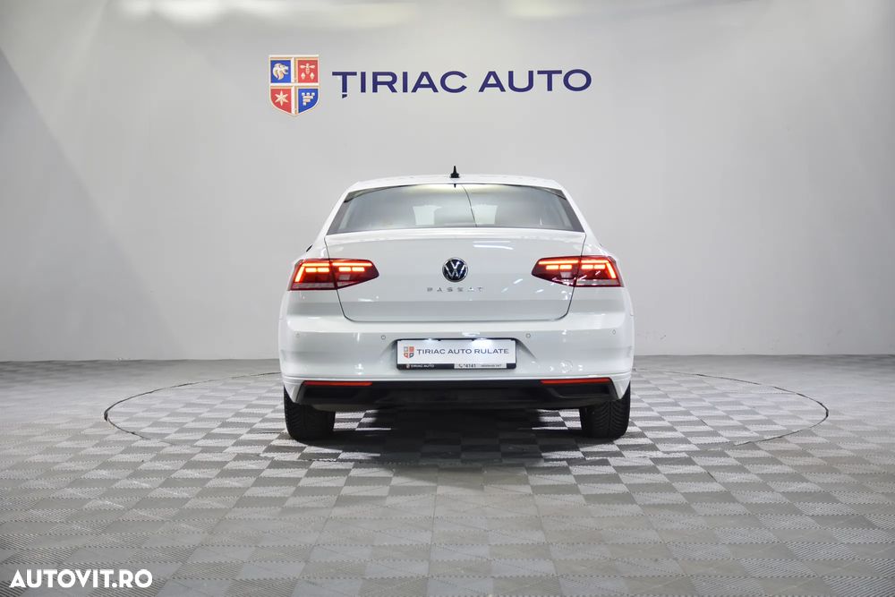 Volkswagen Passat - 5