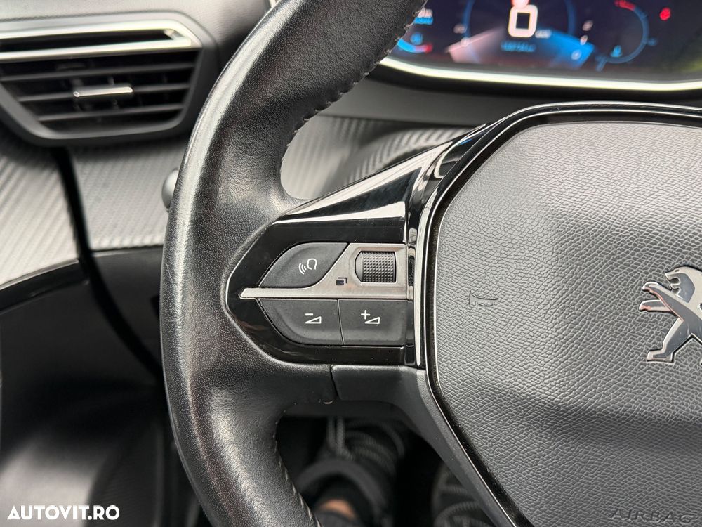 Peugeot 2008 1.5 BlueHDI STT Allure - 23