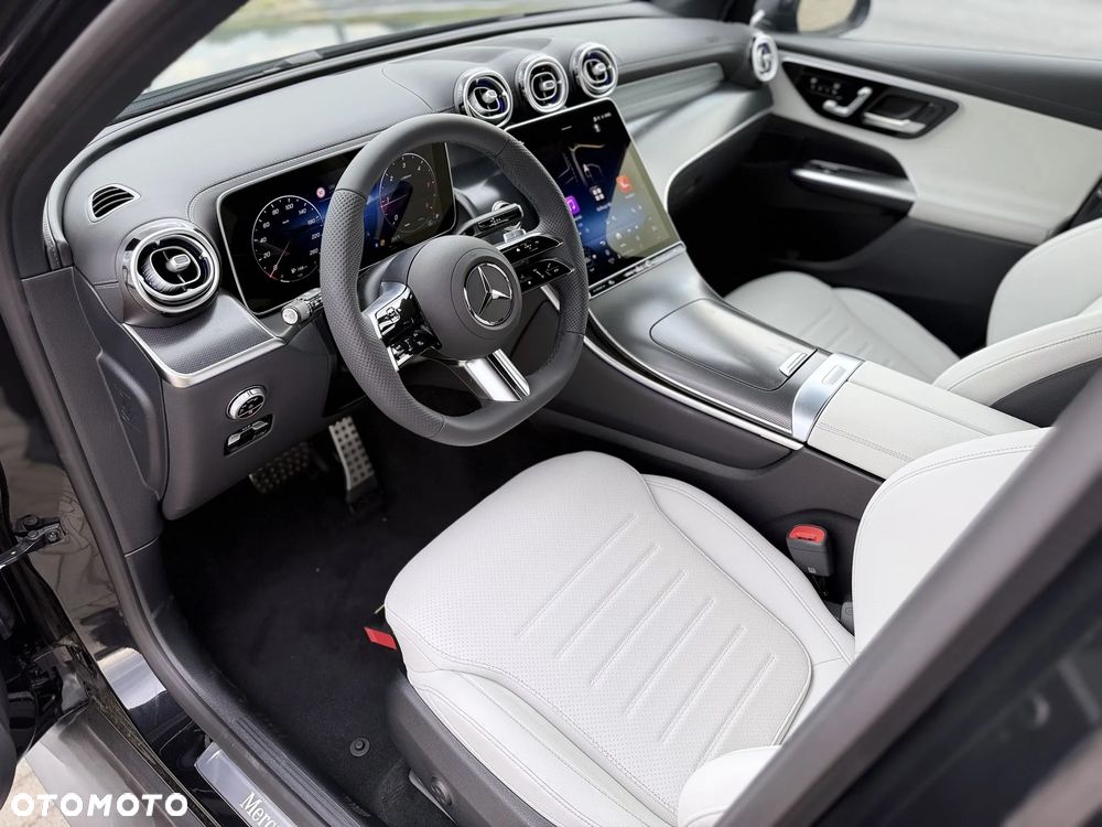 Mercedes-Benz GLC - 21