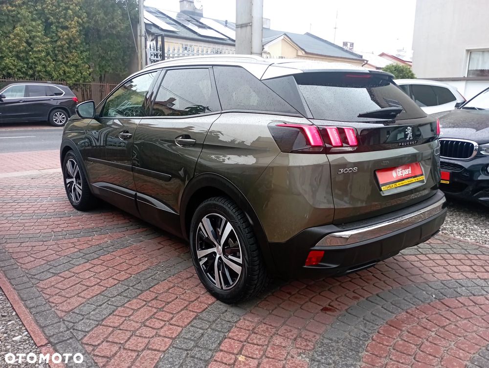 Peugeot 3008 1.2 PureTech Active S&S EAT6 - 6