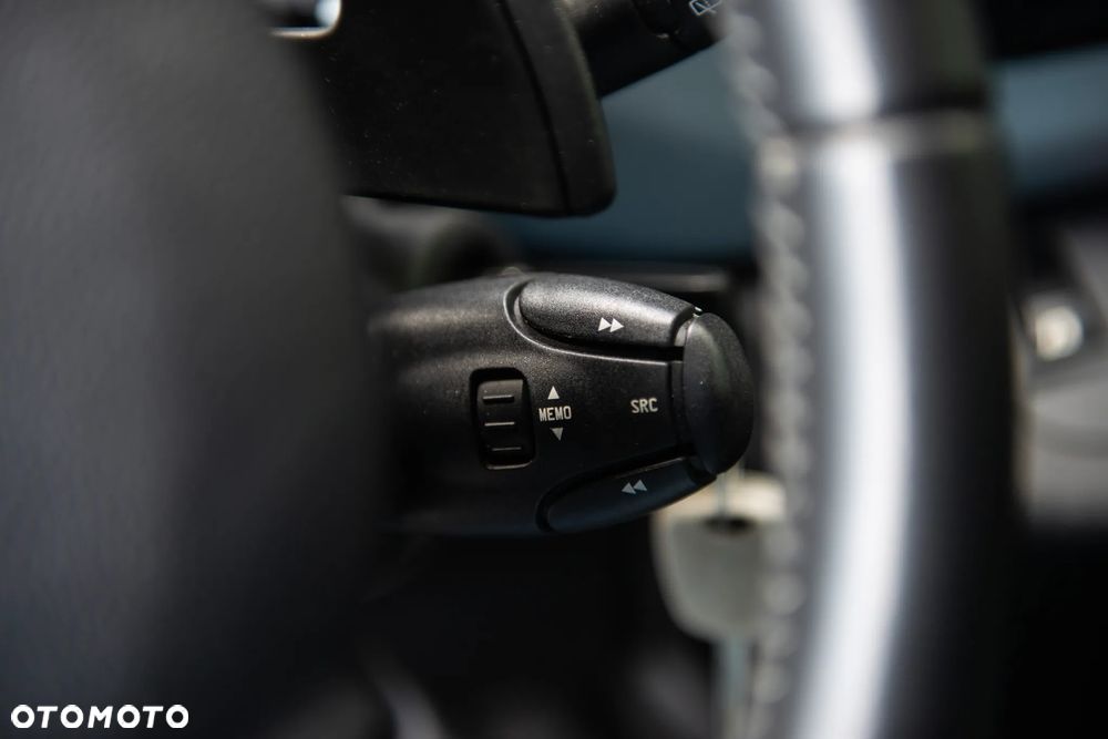 Citroën Berlingo Multispace e-HDi 90 FAP EGS6 Exclusive - 34