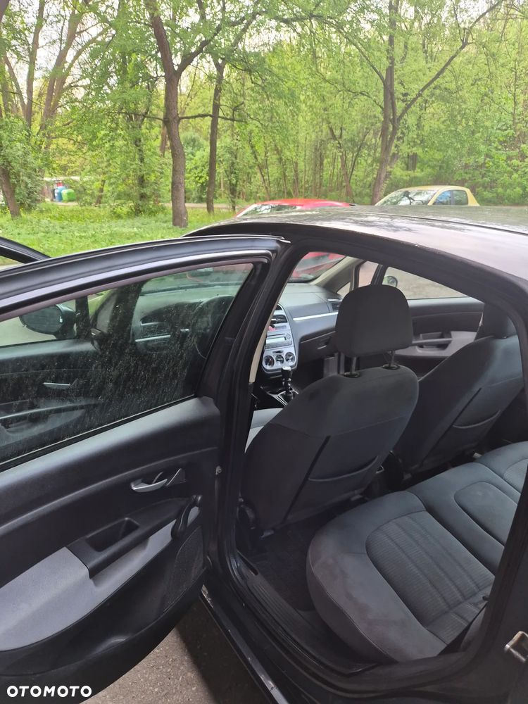 Fiat Linea 1.4 Dynamic - 3