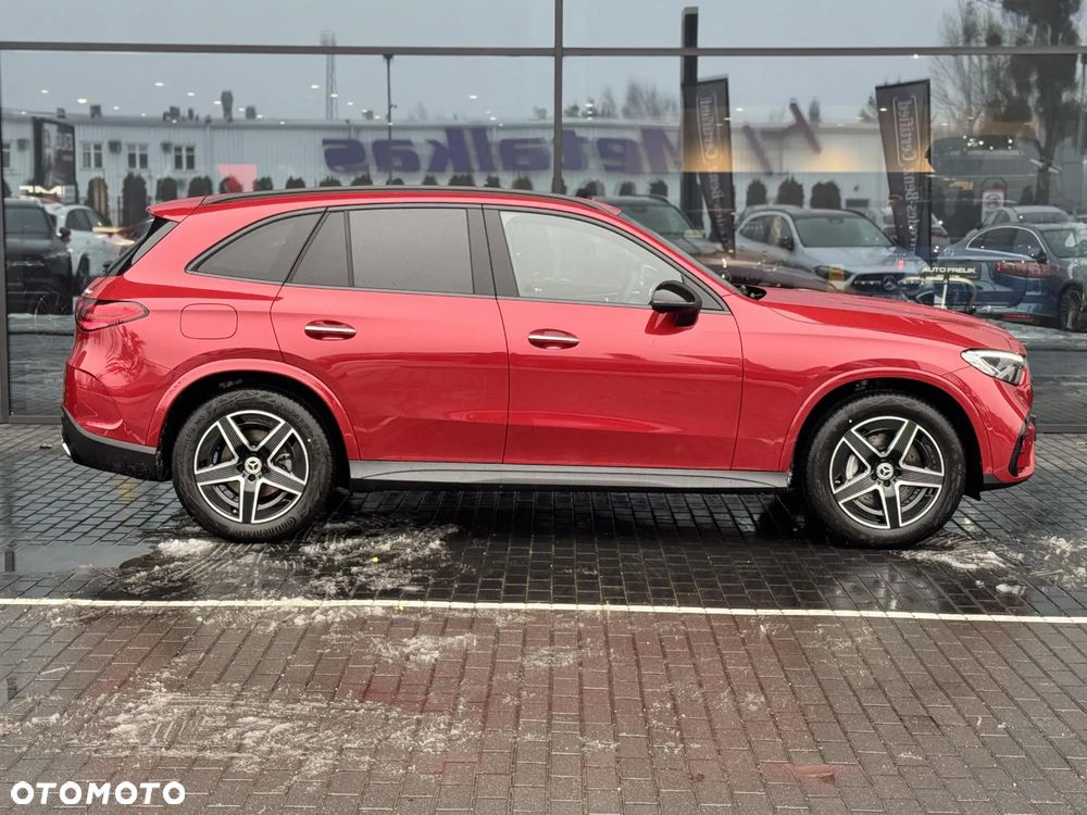 Mercedes-Benz GLC 200 d 4Matic 9G-TRONIC AMG Line Advanced - 8