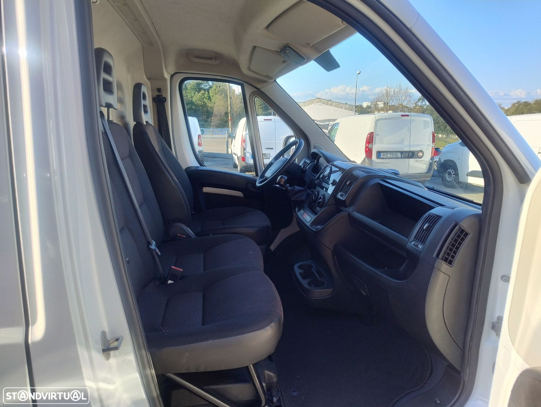 Peugeot Boxer 2.2 BlueHDi 330 L2H2 Premium - 15