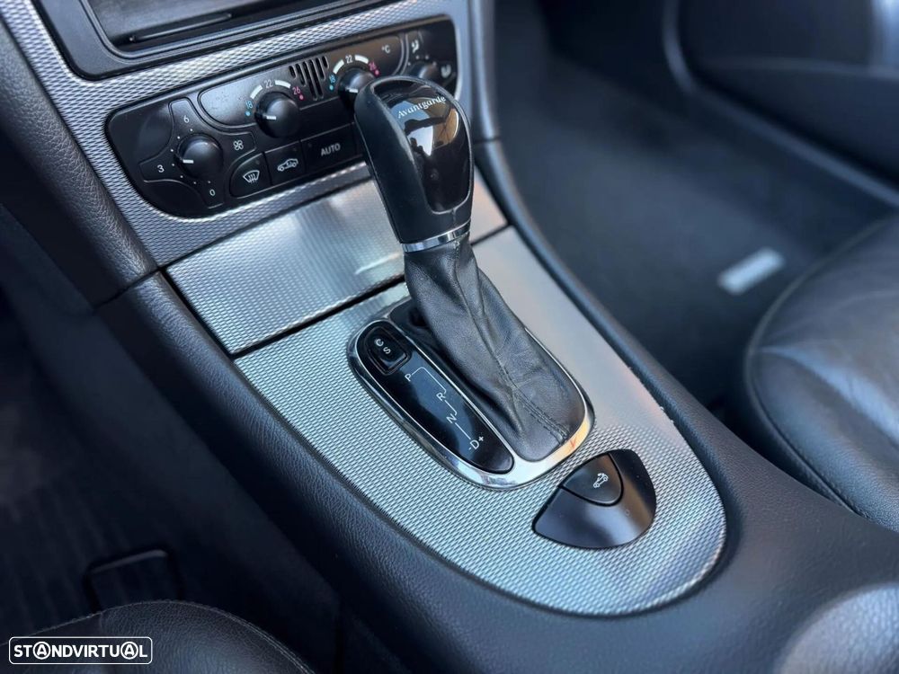 Mercedes-Benz CLK 200 K Avantgarde Aut. - 26