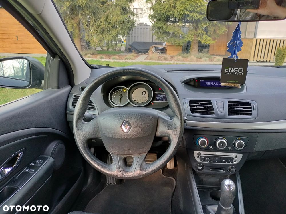 Renault Megane 1.6 16V Style Edition - 8