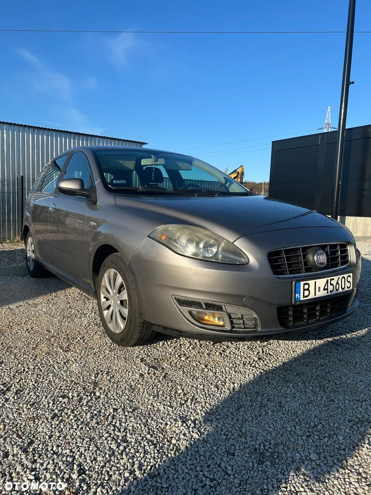 Fiat Croma 1.9 JTD Business - 1