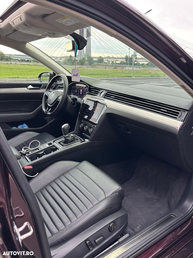 Volkswagen Passat 2.0 TDI SCR DSG Highline - 10
