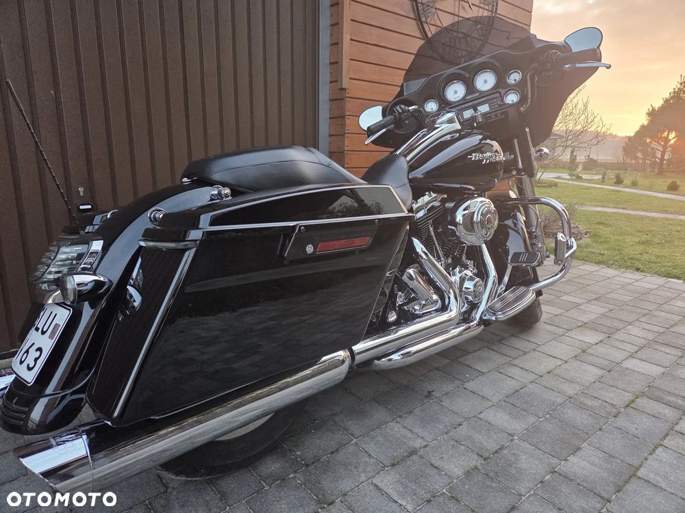 Harley-Davidson Touring Street Glide - 3
