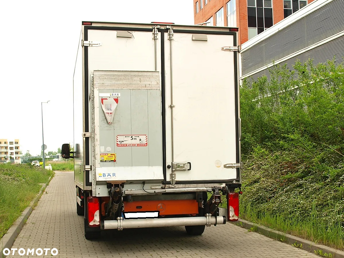 Mercedes-Benz Sprinter - 5