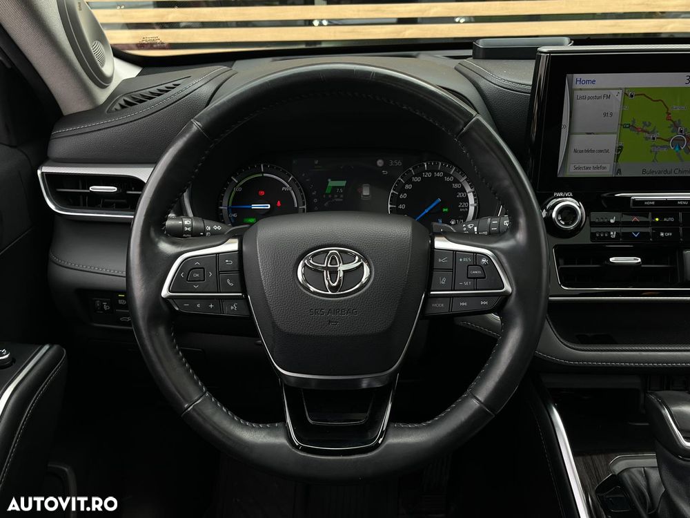 Toyota Highlander 2.5 L Dynamic Force 248CP Luxury Pearly - 24
