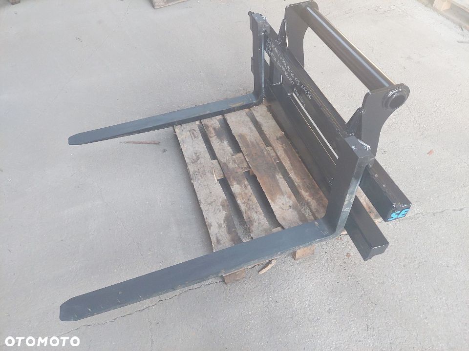 Widły Manitou z Karetką  2,5t 120cm Szeroka Karetka - 8