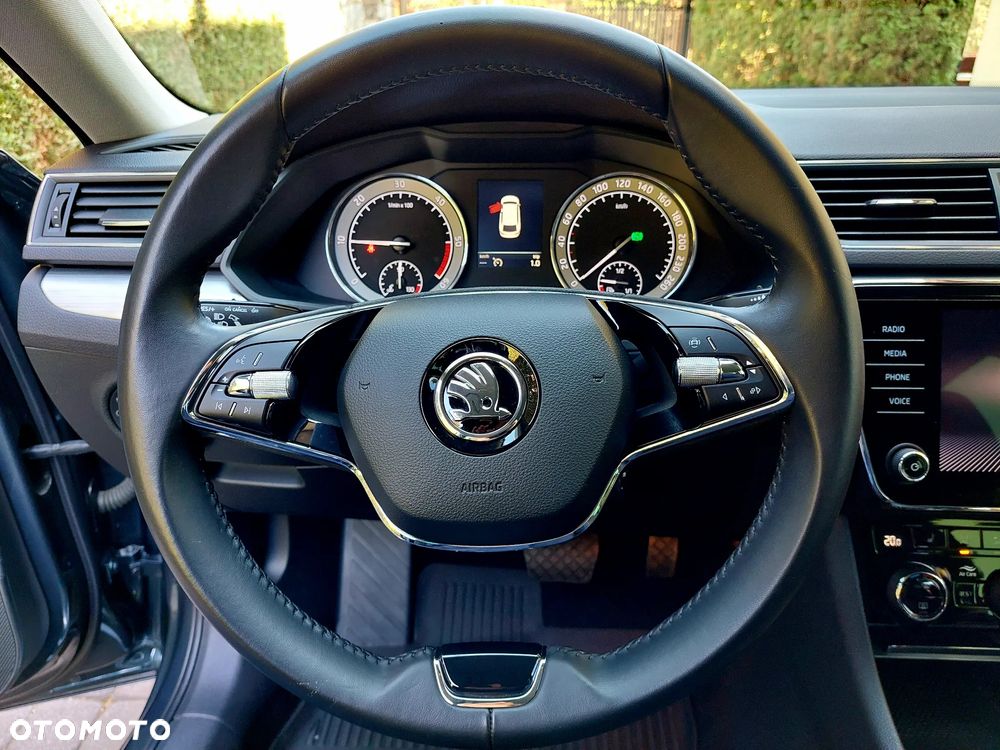 Skoda Superb 2.0 TDI SCR Ambition DSG - 16