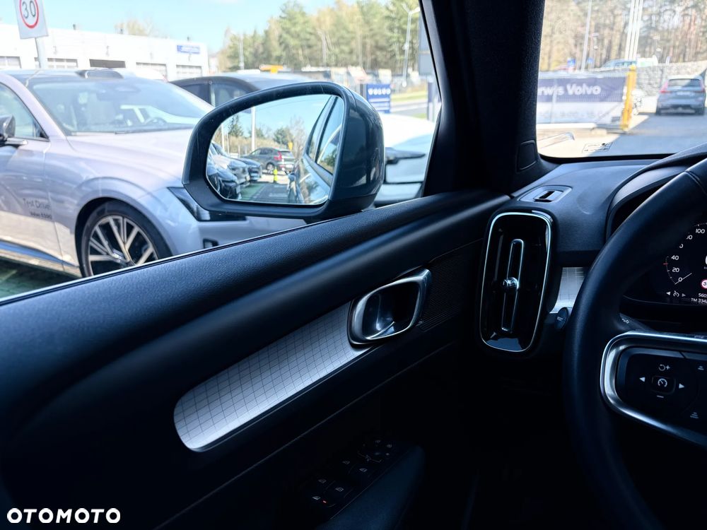 Volvo XC 40 T3 Momentum Pro - 9