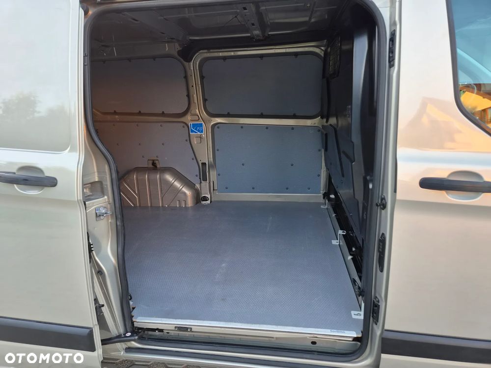 Ford TRANSIT CUSTOM - 10