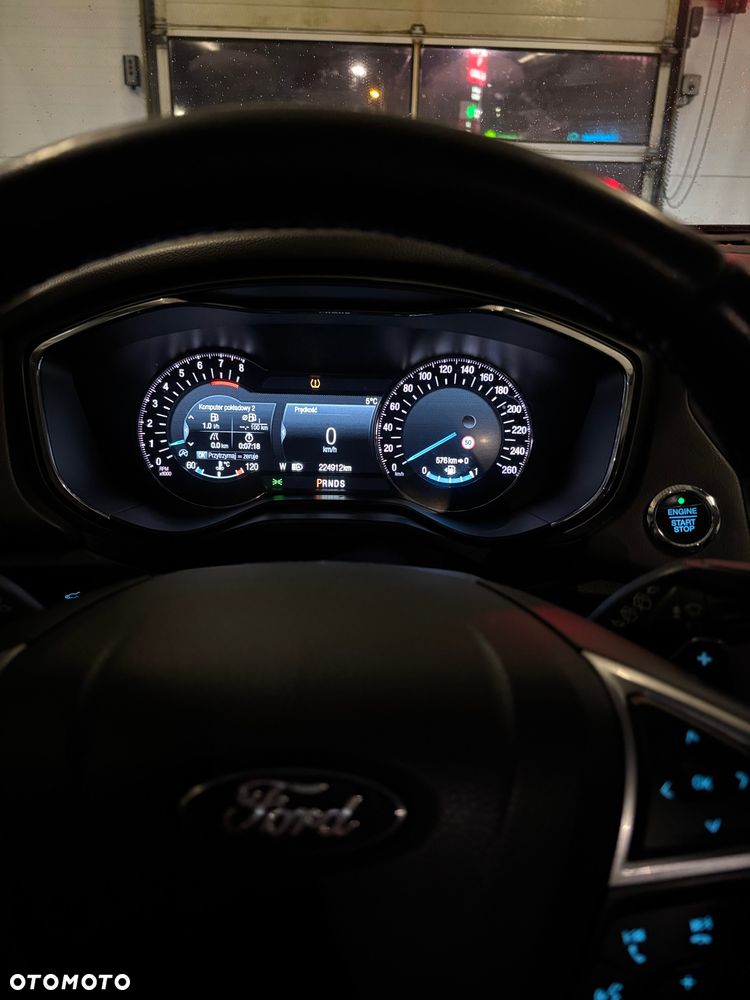 Ford Mondeo 2.0 EcoBoost Titanium - 26