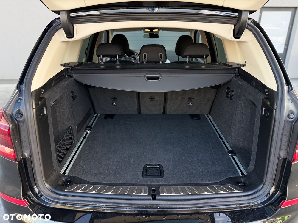 BMW X3 xDrive20i Advantage - 33