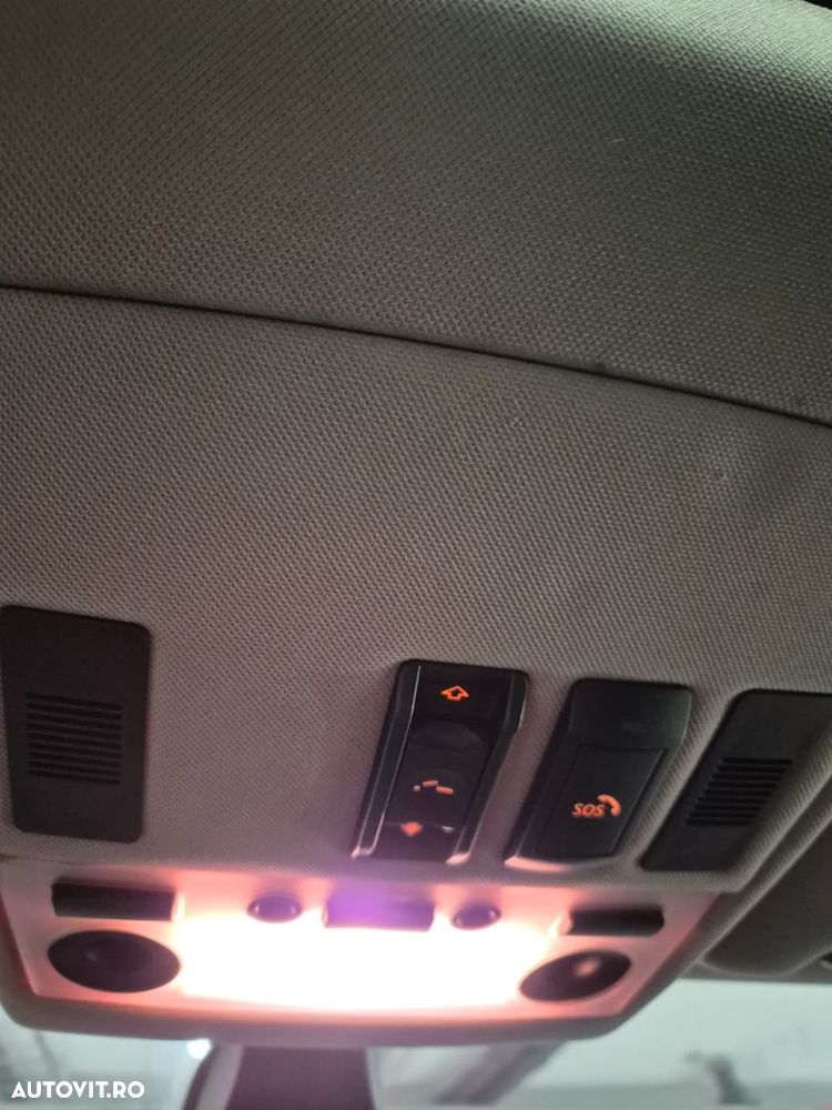 BMW Seria 5 520d Touring - 11