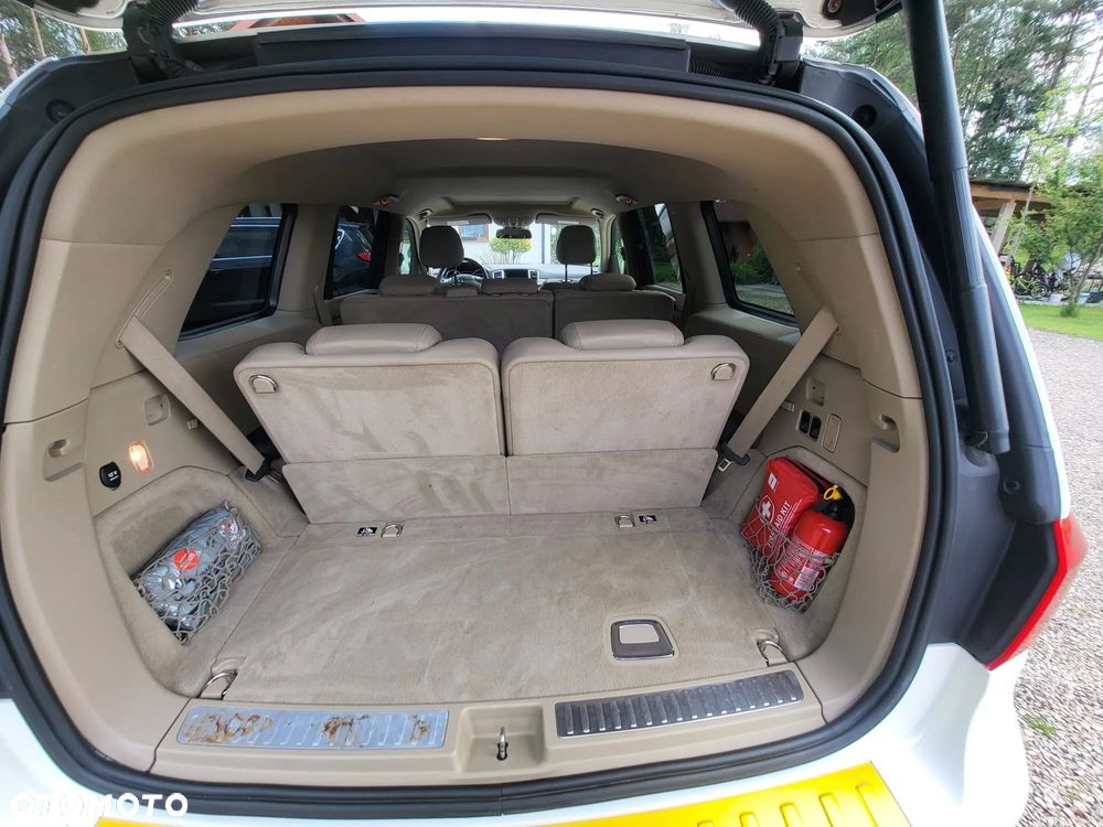 Mercedes-Benz GL - 25