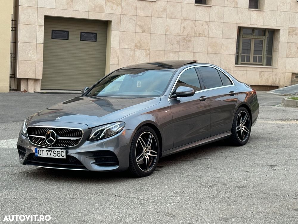 Mercedes-Benz E 220 d 9G-TRONIC AMG Line - 4