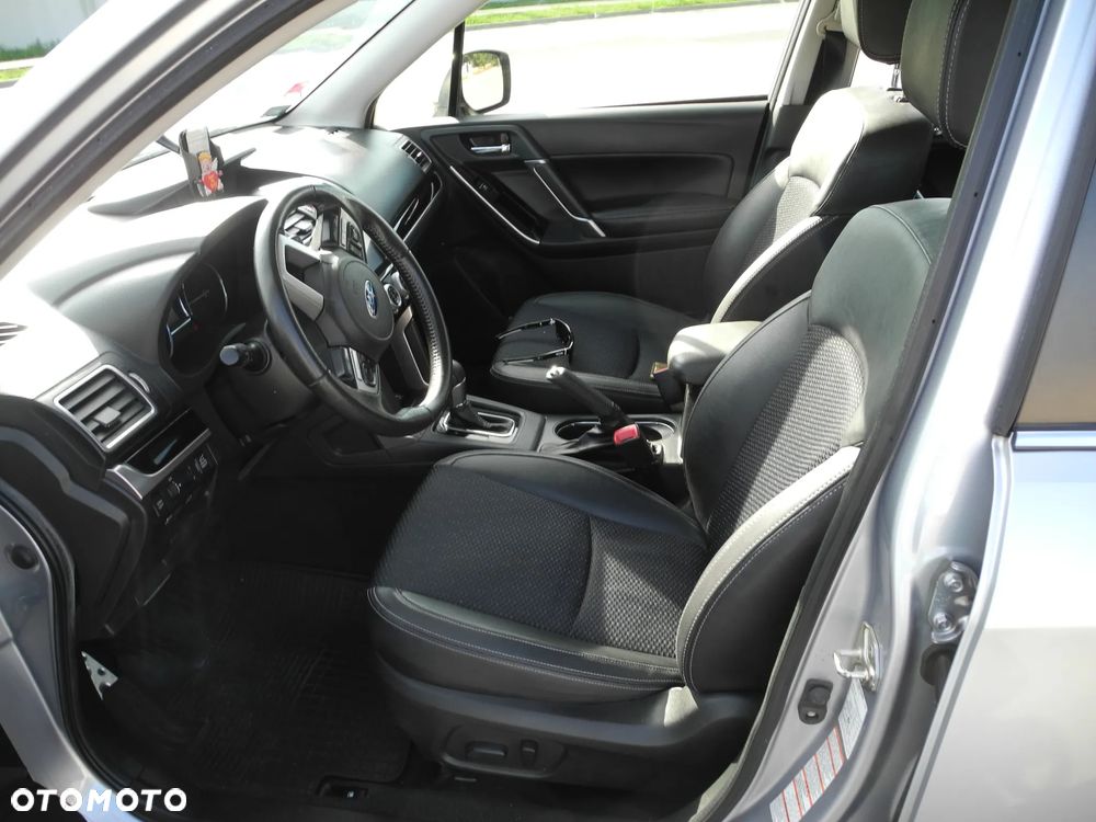 Subaru Forester 2.0 XT Comfort Lineartronic - 3