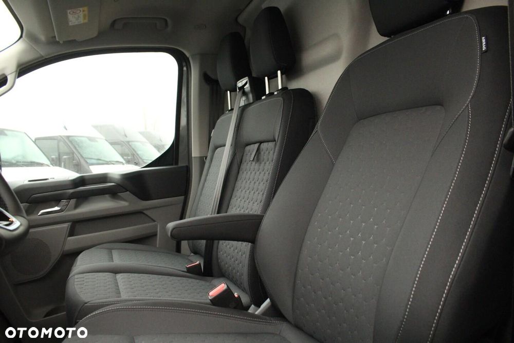Ford Transit Custom L2 Van 136KM Limited - 10
