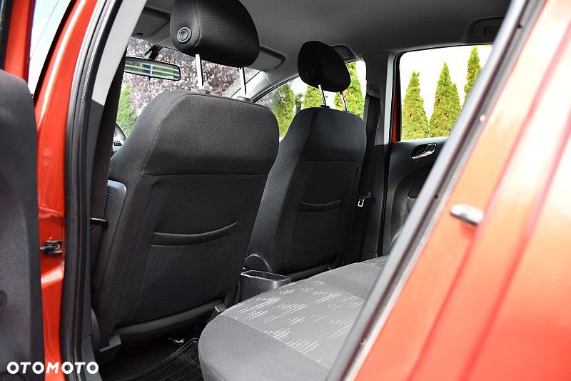 Opel Corsa 1.4 16V Innovation - 16