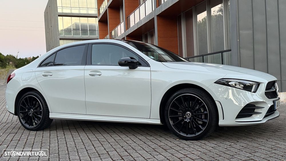Mercedes-Benz A 250 Limousine e AMG Line - 6