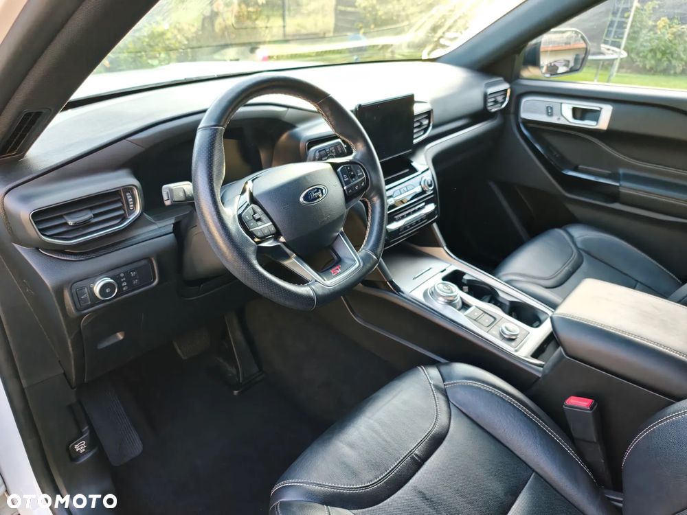 Ford Explorer - 15