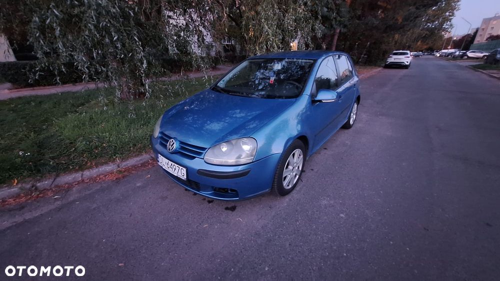 Volkswagen Golf - 6