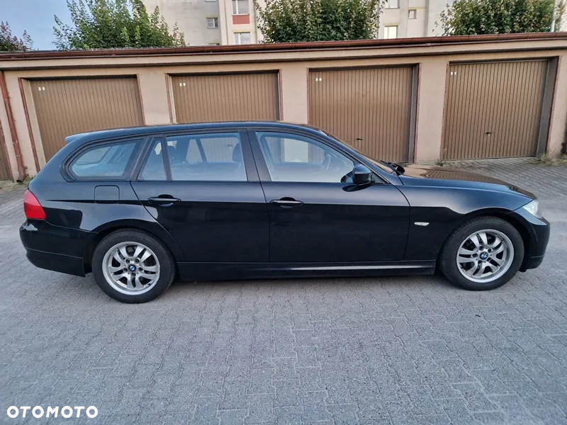 BMW Seria 3 318d DPF Touring - 7