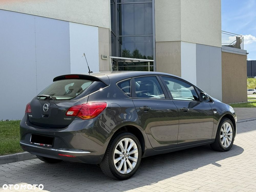 Opel Astra - 4
