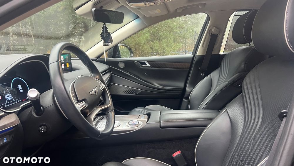 Genesis G80 - 11