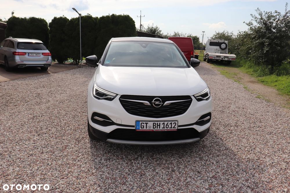 Opel Grandland X 1.5 D Start/Stop Color Line - 12