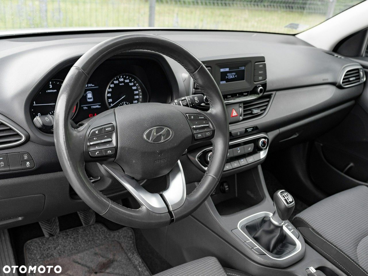 Hyundai i30 1.6 D Classic + - 7