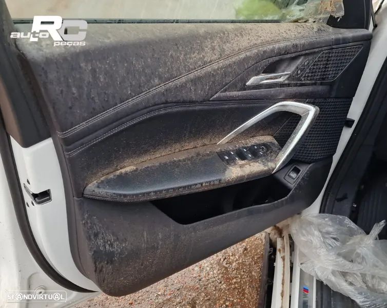 BMW X1 iX1 xDrive 30 Elétrico para peças - 10