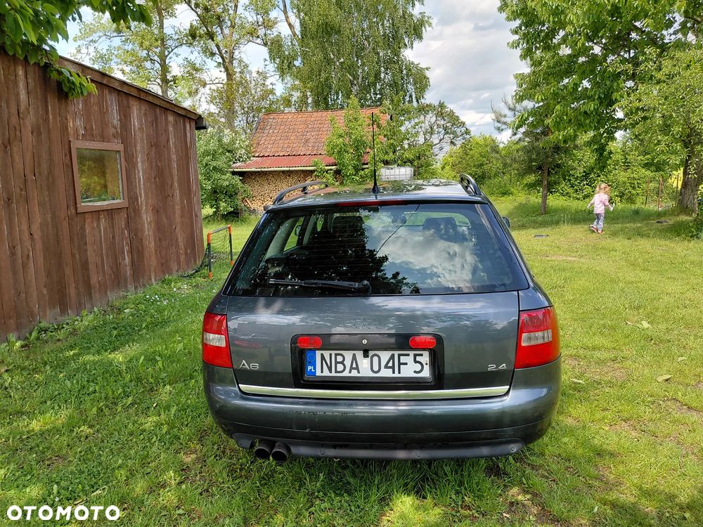 Audi A6 Limousine 2.4 - 14