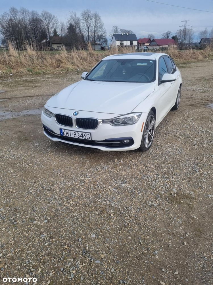 BMW Seria 3 330i xDrive Edition Luxury Line Purity - 4