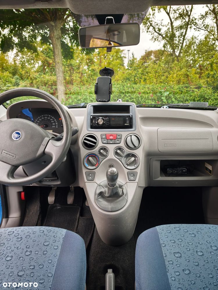 Fiat Panda 1.1 Active dla kobiet - 18