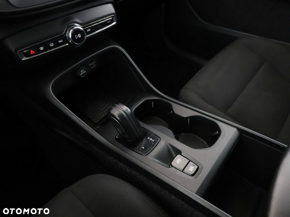 Volvo XC 40 D3 - 32