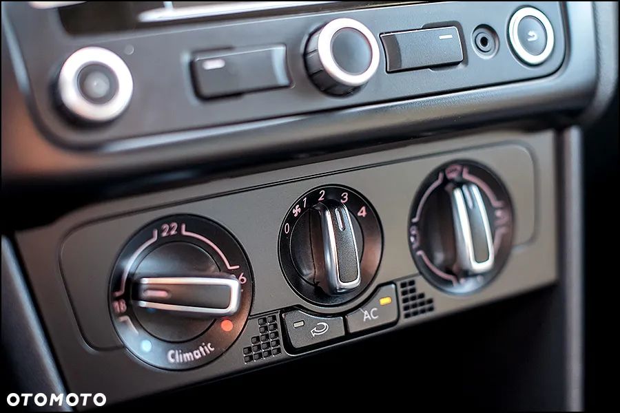 Volkswagen Polo 1.2 12V Comfortline - 28