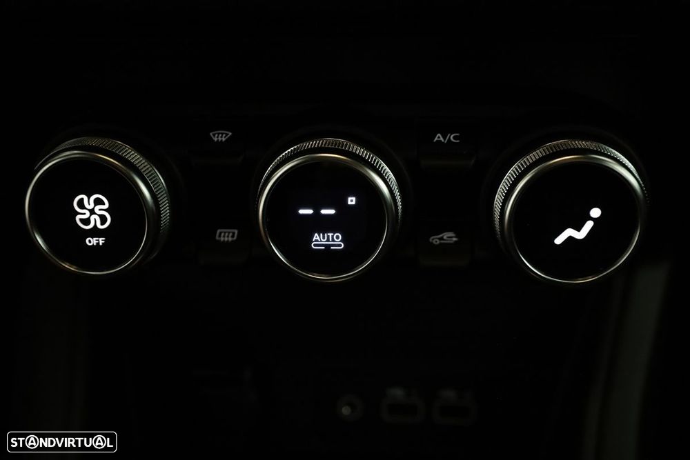 Renault Captur 1.0 TCe Techno Bi-Fuel - 13