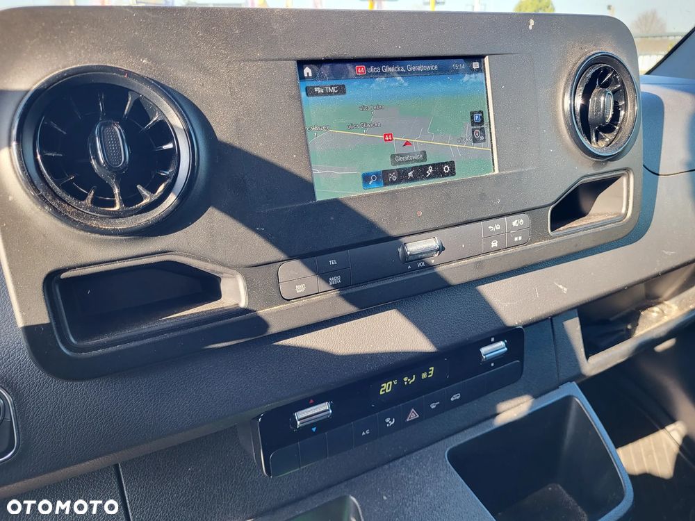 Mercedes-Benz 317 - 15